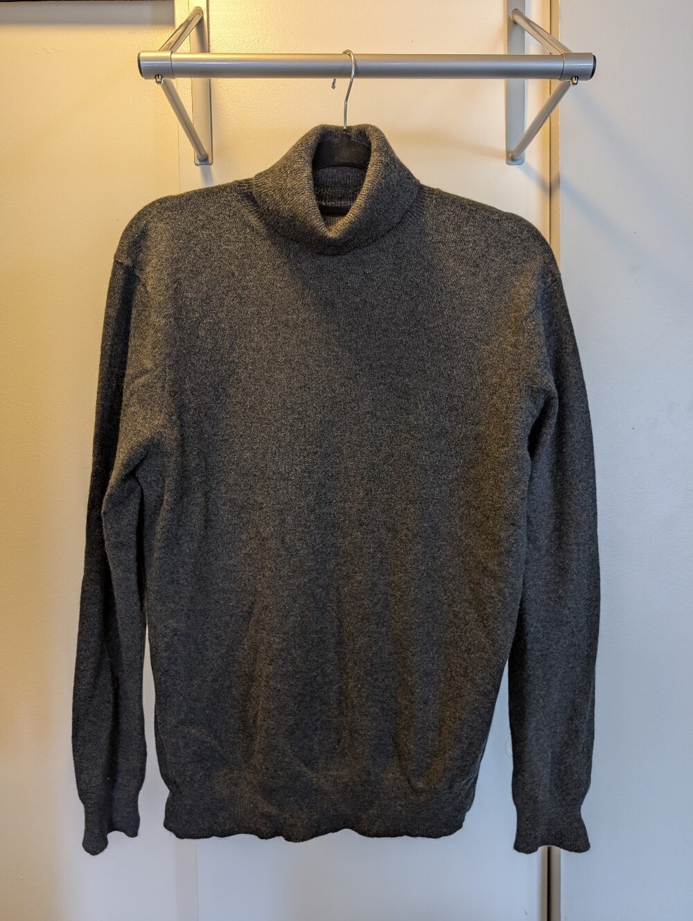Vineyard Vines Gray Cashmere Turtleneck Sweater